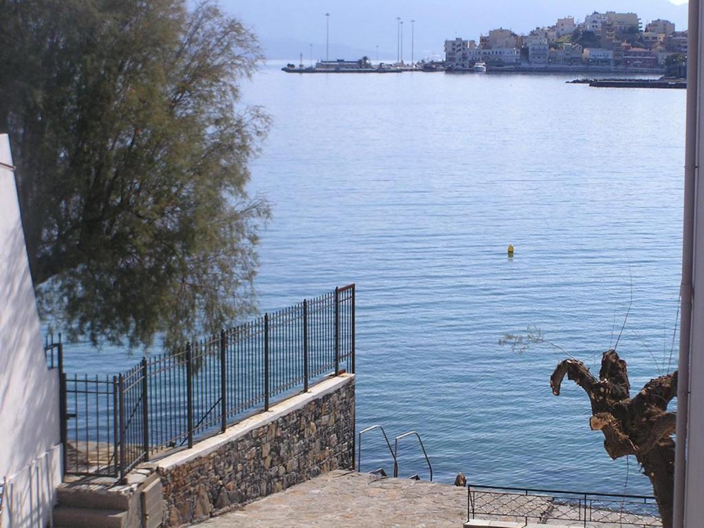 Polydoros Appartments Agios Nikolaos Rum bild